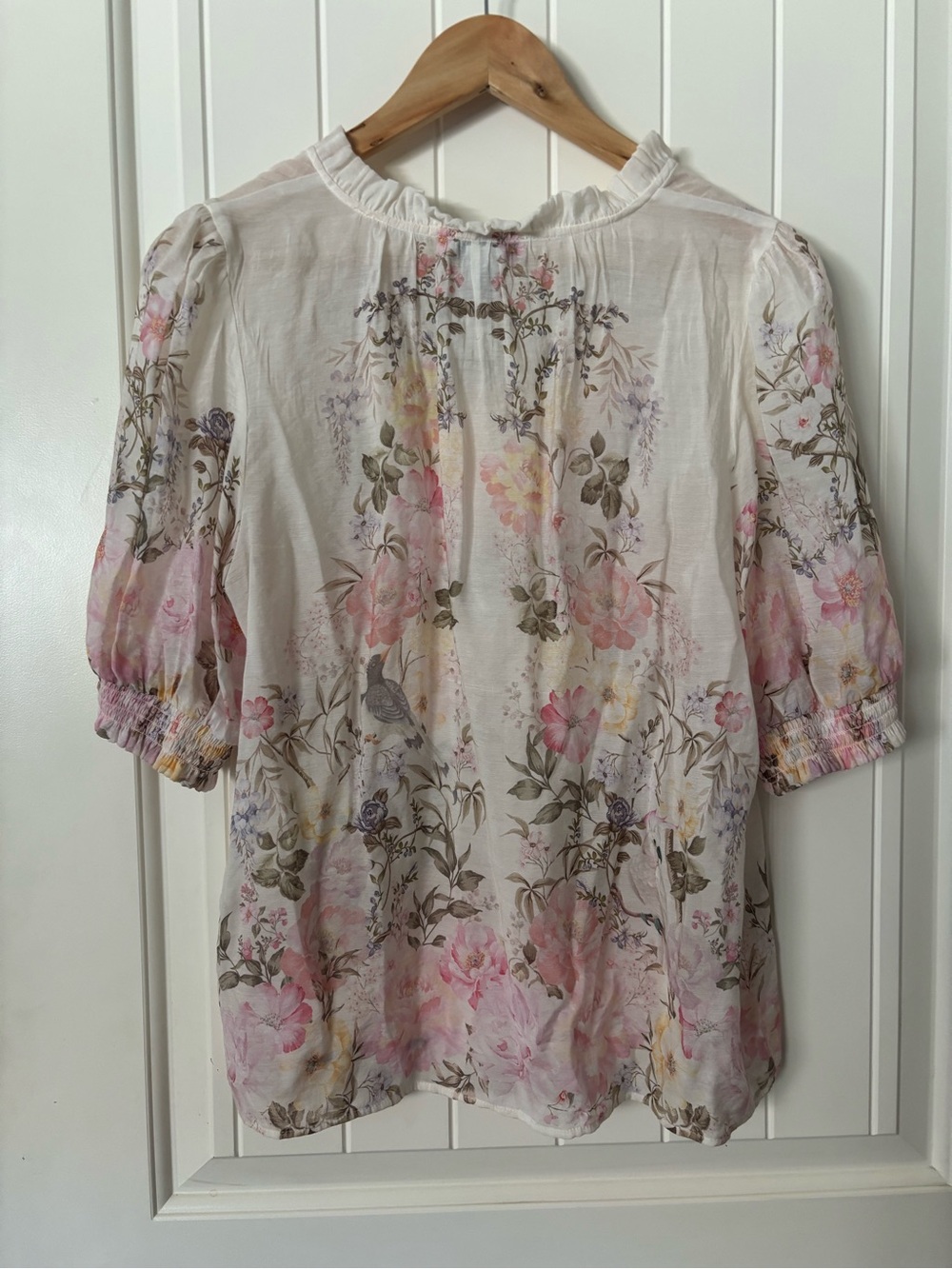 Cupcakes and Cashmere Floral Button Front Blouse Puff Sleeve Cottagecore Top M - Picture 3 of 5
